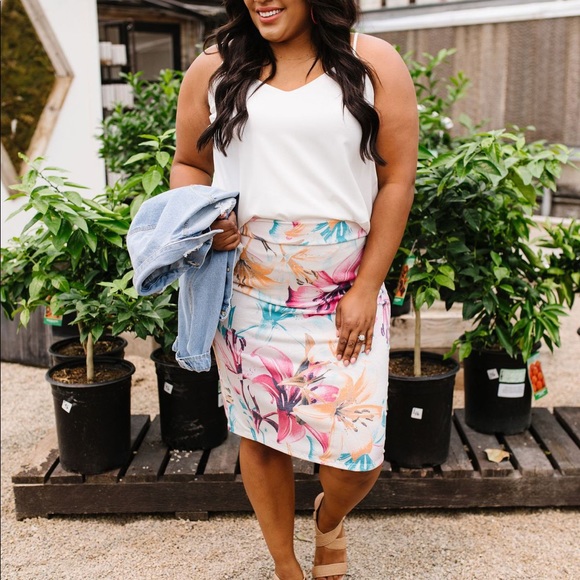 Rhapsody in Bloom Skirt - Picture 4 of 9